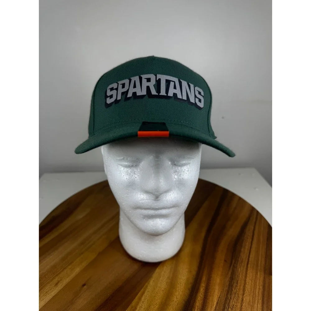 Nike‎ Michigan State Spartans Verbiage Swoosh Flex DNA Green Classic 99 Hat